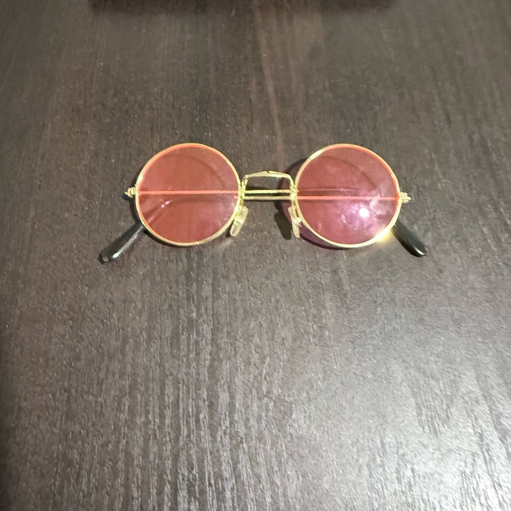 Round Gold Frame Sunglasses with Pink Lenses